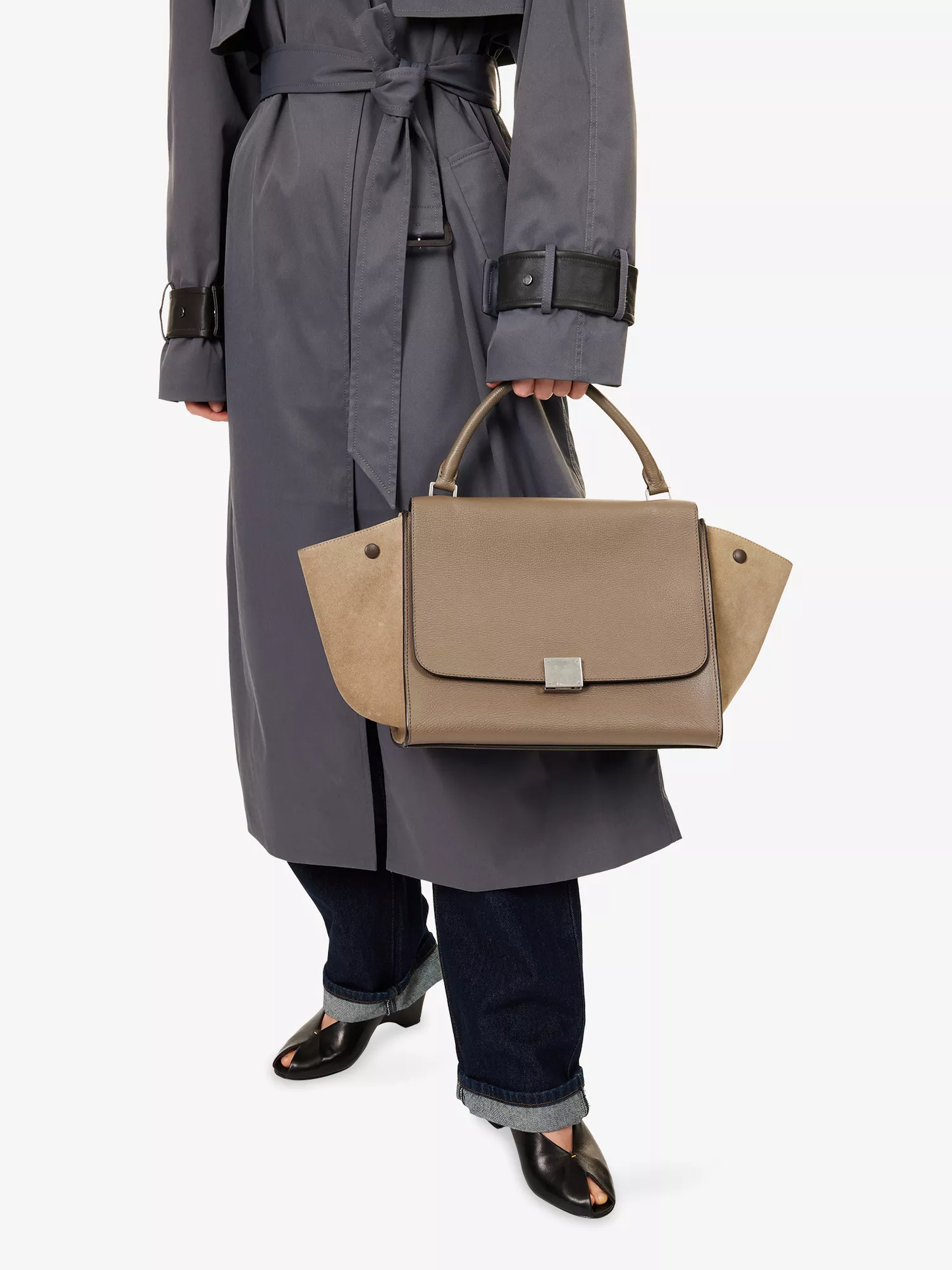Two-Tone Trapeze Flap Vintage Top Handle Crossbody Bag